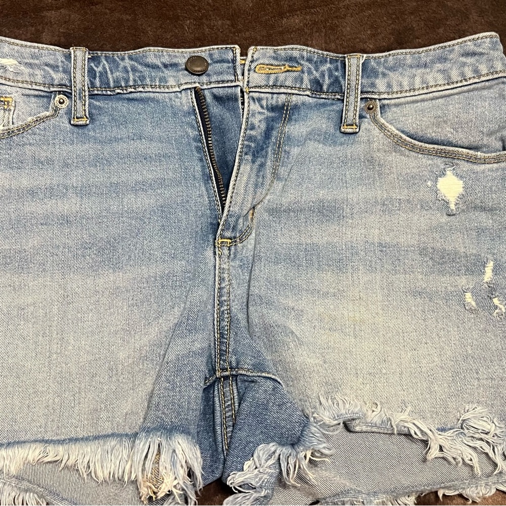 Universal Thread Light Blue Denim Jeans